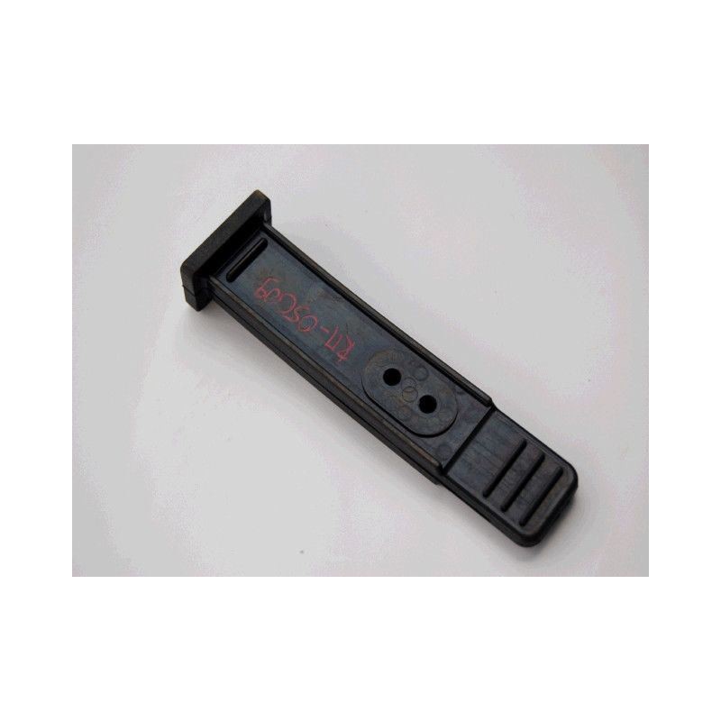 Laikiklis sparnui guminis 40*145mm (4vnt)